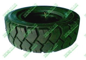 Opona pneumatyczna 8.15x15 TVS