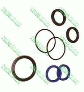 Uszcz. siłownika srętu - komplet TOYOTA