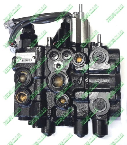 Rozdzielacz hydrauliczny trzysekcyjny TOYOTA.jpg